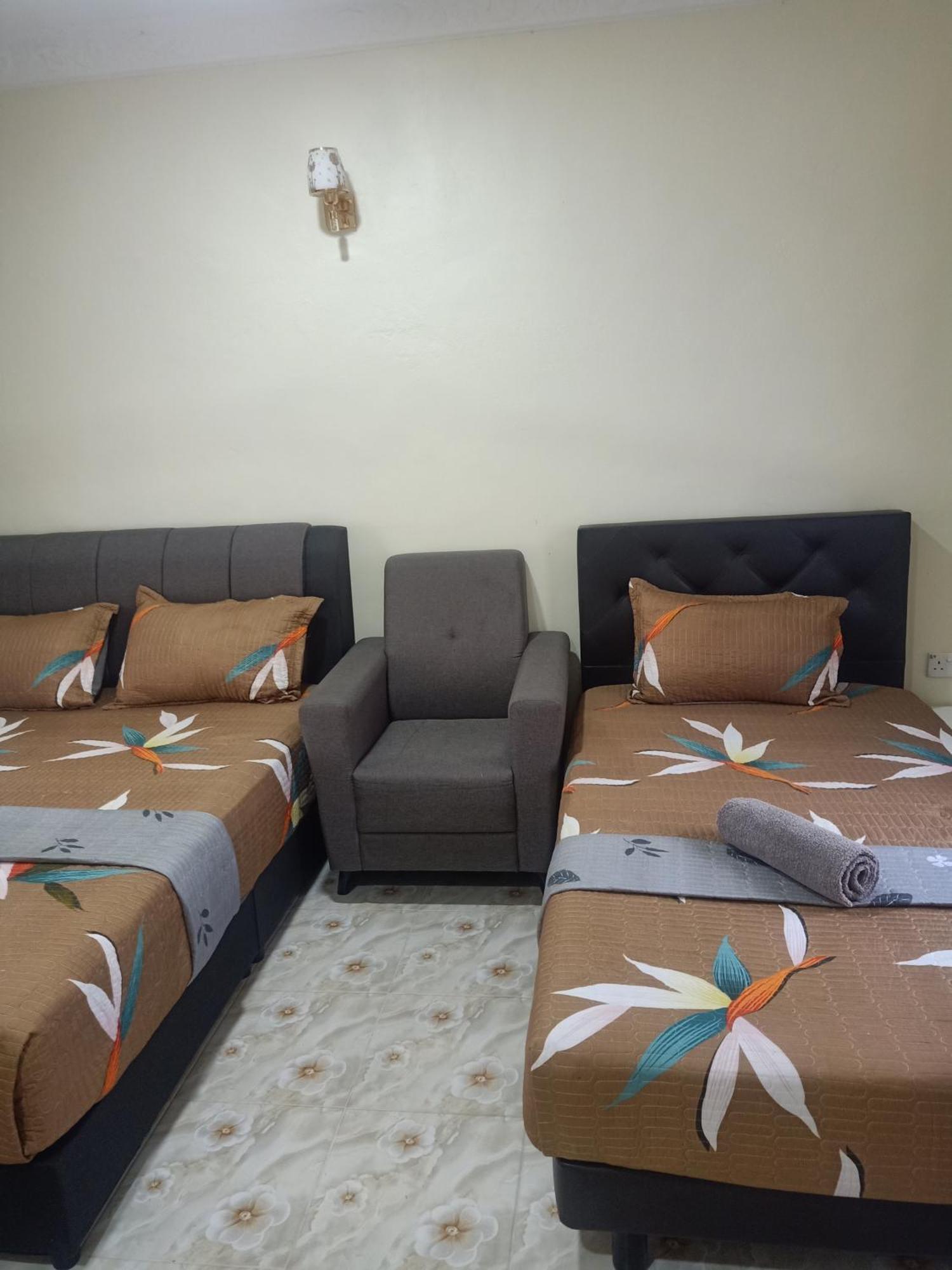 Heal Inn Roomstay- Islamic Guest Kangar Esterno foto