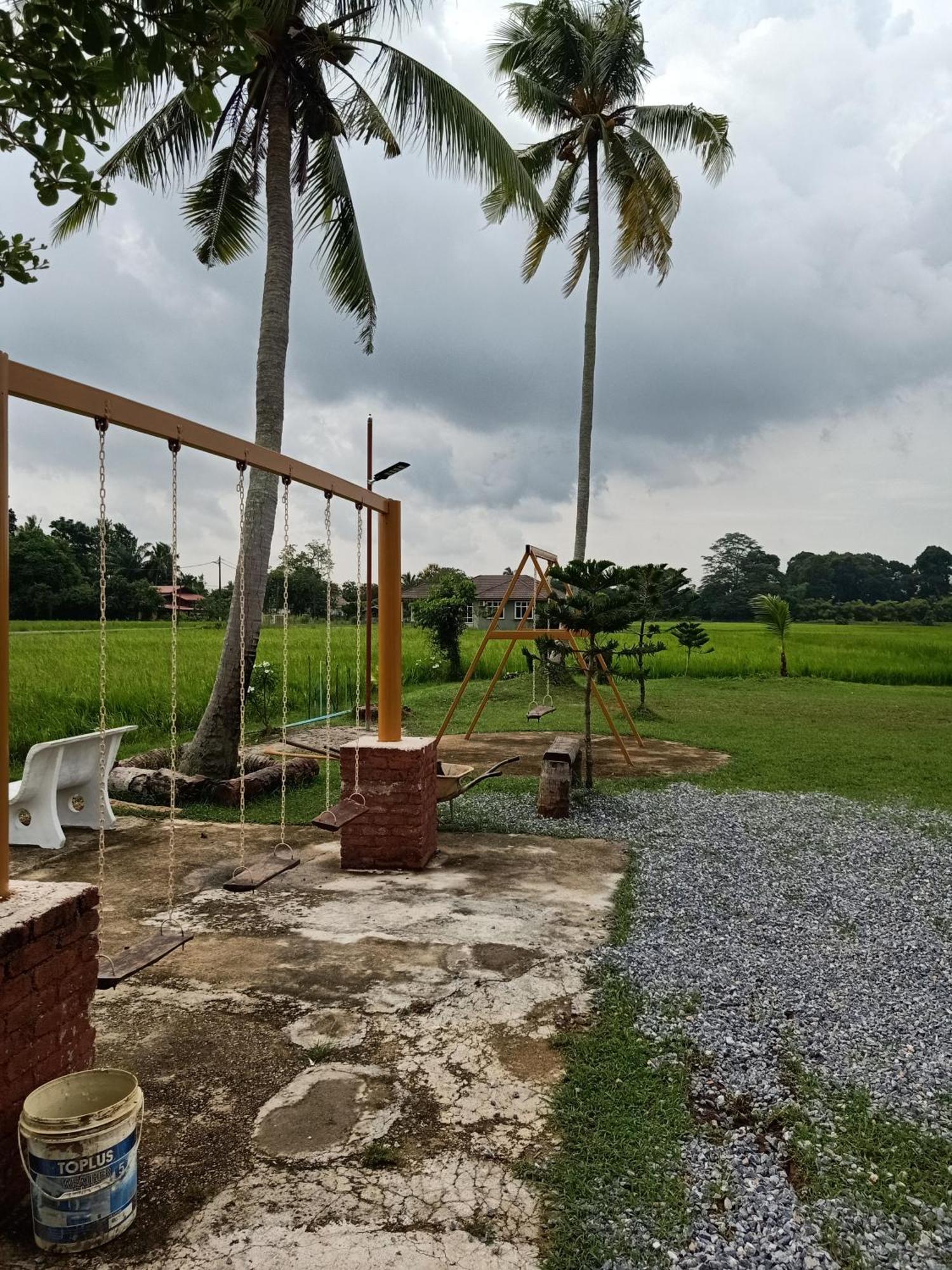 Heal Inn Roomstay- Islamic Guest Kangar Esterno foto