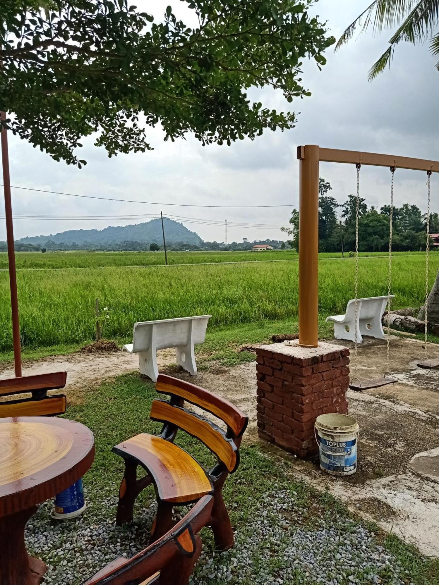 Heal Inn Roomstay- Islamic Guest Kangar Esterno foto