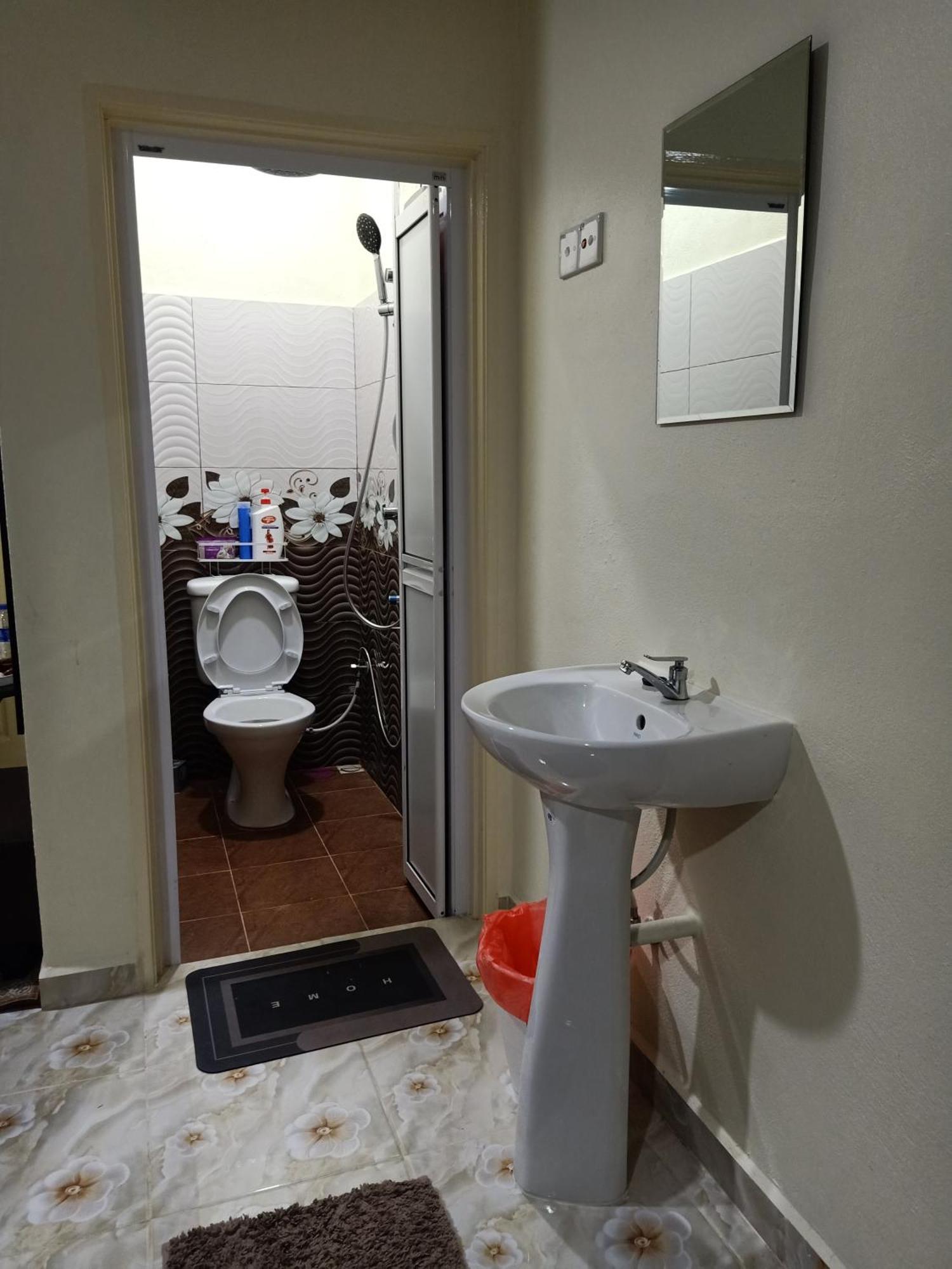 Heal Inn Roomstay- Islamic Guest Kangar Esterno foto